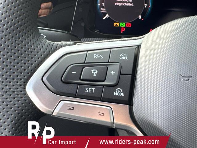 Volkswagen / Golf / Blau / / / FACELIFT+IQ.LIGHT MATRIX BLACK+360°