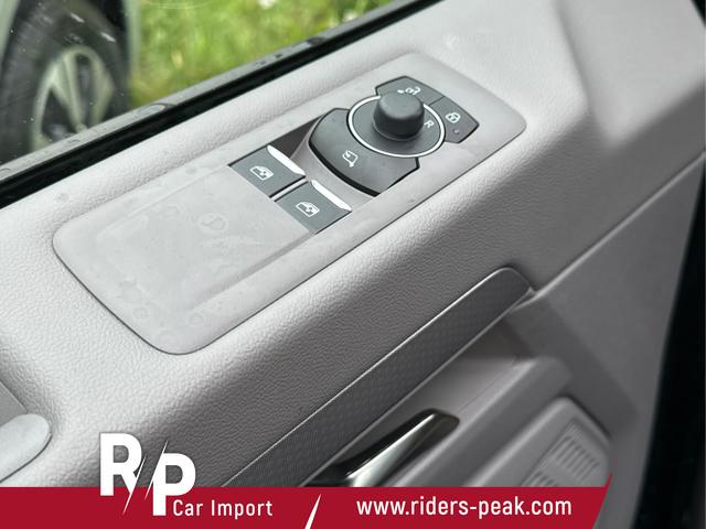 Volkswagen / T7 Caravelle / / / / KR+ MATRIX-LED+NAVI.+ SHZ+KAMERA+ PDC