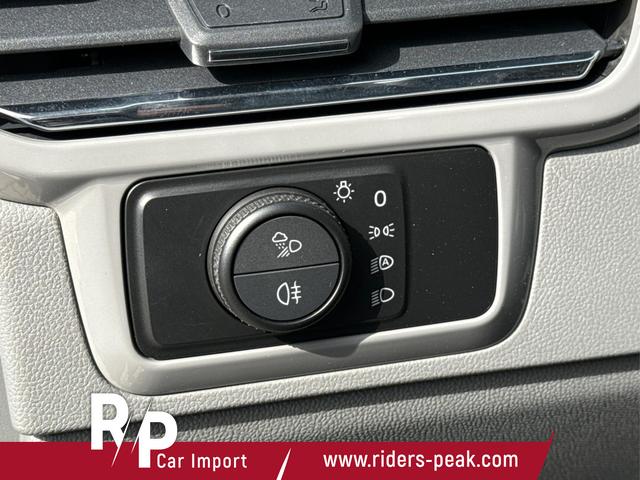 Volkswagen / T7 Caravelle / / / / KR+ MATRIX-LED+NAVI.+ SHZ+KAMERA+ PDC