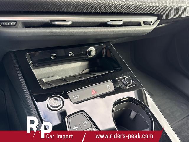 Audi / A5 Avant / / / / *SOFORT* quattro S-Line TECH PLUS+AHK+19ALU+MATRIX+360 KAMERA