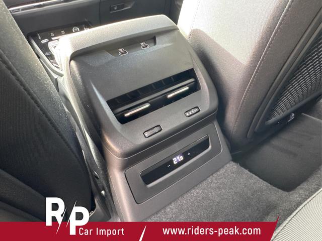 Audi / A5 Avant / / / / *SOFORT* quattro S-Line TECH PLUS+AHK+19ALU+MATRIX+360 KAMERA