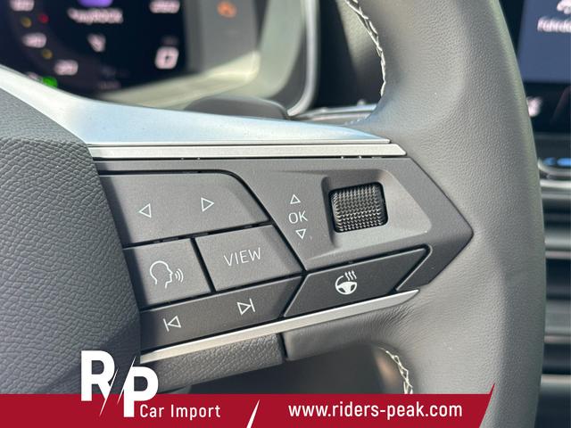 Seat / Leon Sportstourer / Blau / / / DSG+KAMERA+ACC+SHZ+KLIMA+FULLLINK+LED