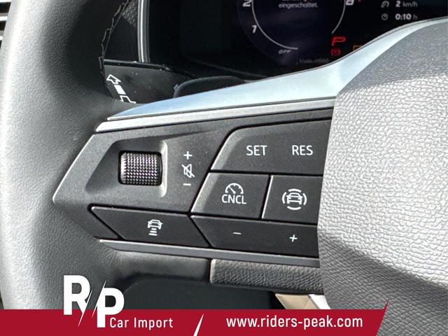 Seat / Leon Sportstourer / Blau / / / DSG+KAMERA+ACC+SHZ+KLIMA+FULLLINK+LED