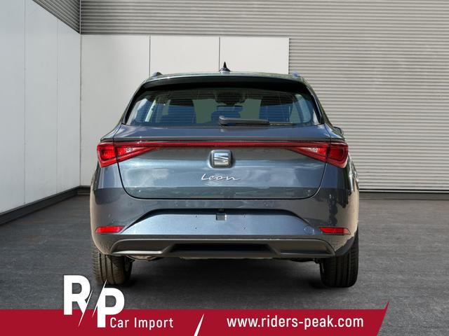 Seat / Leon Sportstourer / Grau / / / 1,5 eTSI DSG+ACC+LED+SHZ+CAM+Licht u. Sicht