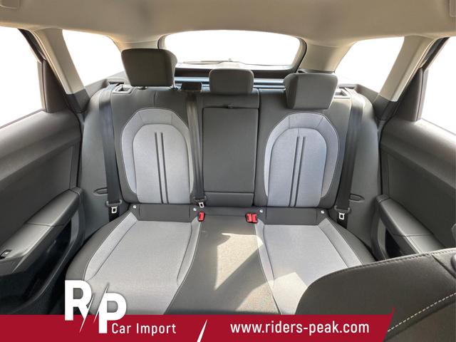 Seat / Leon Sportstourer / Blau / / / DSG+KAMERA+ACC+SHZ+KLIMA+FULLLINK+LED