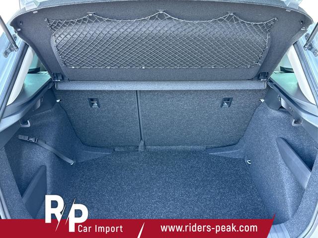 Skoda / Kamiq / Silber / / / DSG+ACC+SHZ+RFK+PDC+KESSY+SUNSET