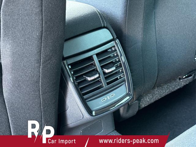 Skoda / Kamiq / Silber / / / DSG+ACC+SHZ+RFK+PDC+KESSY+SUNSET