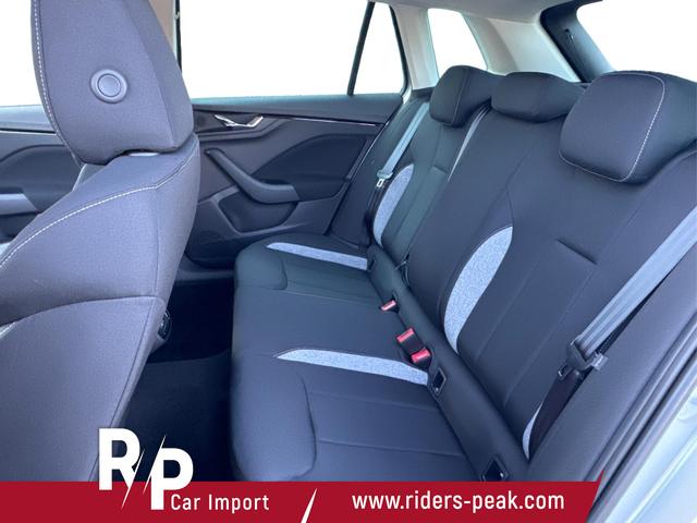 Skoda / Kamiq / Silber / / / DSG+ACC+SHZ+RFK+PDC+KESSY+SUNSET