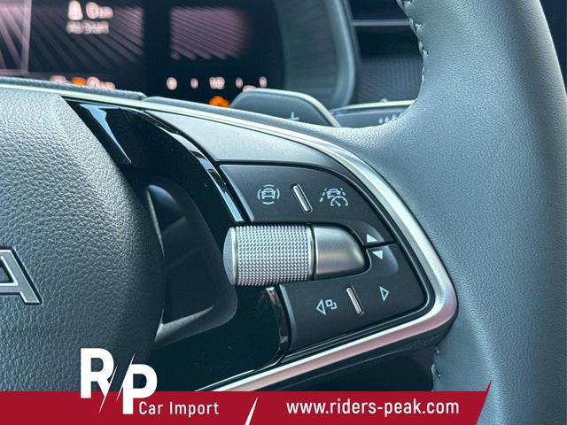 Skoda / Kamiq / Silber / / / DSG+ACC+SHZ+RFK+PDC+KESSY+SUNSET