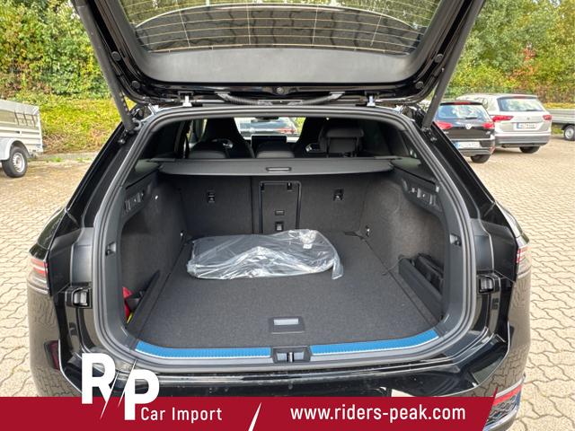 Volkswagen / Passat Variant / Schwarz / / / 4WD AHK+Black Style+Navi+360KAM+Head-UP+Matrix-LED+ACC, Beispielbilder, ggf. teilweise mit Sonderausstattung