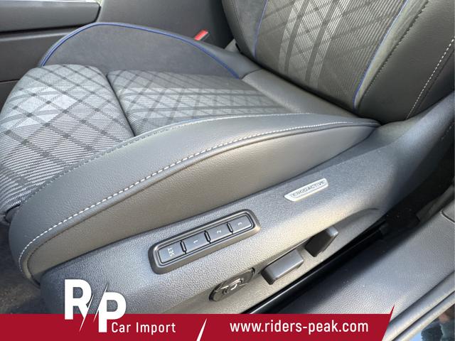 Volkswagen / Passat Variant / Schwarz / / / 4WD AHK+Black Style+Navi+360KAM+Head-UP+Matrix-LED+ACC, Beispielbilder, ggf. teilweise mit Sonderausstattung