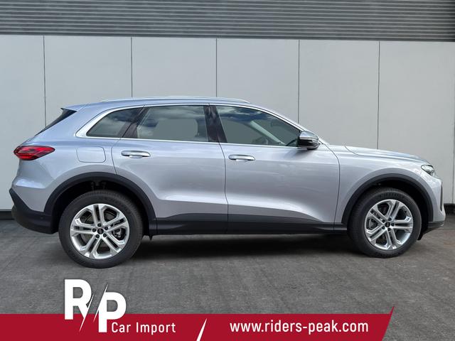 Audi / Q5 / Silber / / / AHK+NAVI+LED+SHZ+PDC