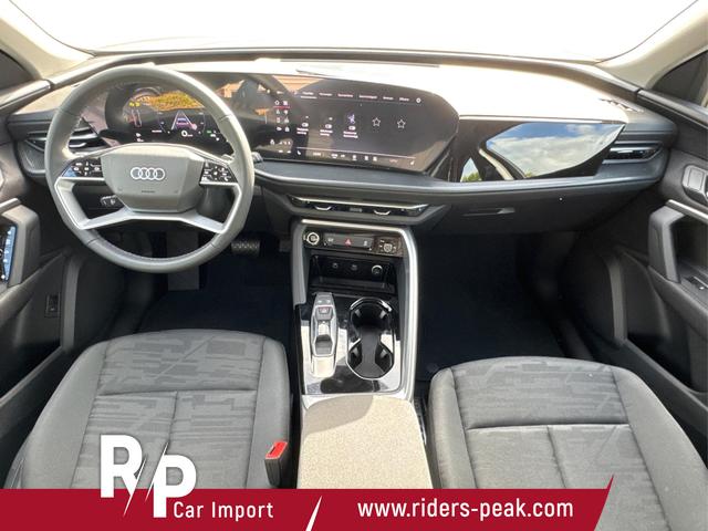 Audi / Q5 / Silber / / / AHK+NAVI+LED+SHZ+PDC