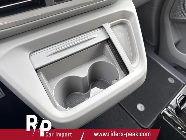 Volkswagen / T7 Caravelle / / / / KR AHK+MATRIX+NAVI+SOUND+ACC+SHZ+KAMERA+PDC