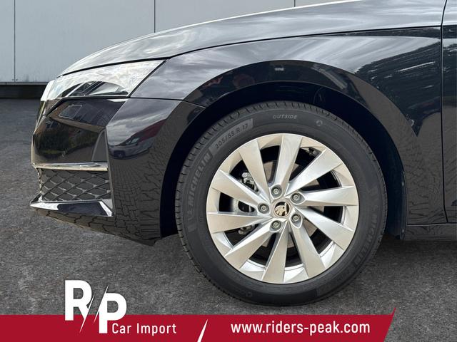 Skoda / Octavia Combi / Schwarz / / / NAVI+MATRIX+KAMERA+ACC+EL. HECKKL+LED+SHZ