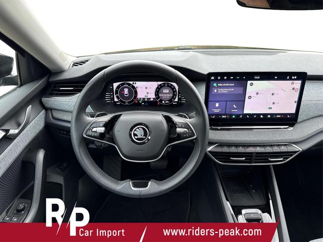 Skoda / Octavia Combi / Schwarz / / / NAVI+MATRIX+KAMERA+ACC+EL. HECKKL+LED+SHZ