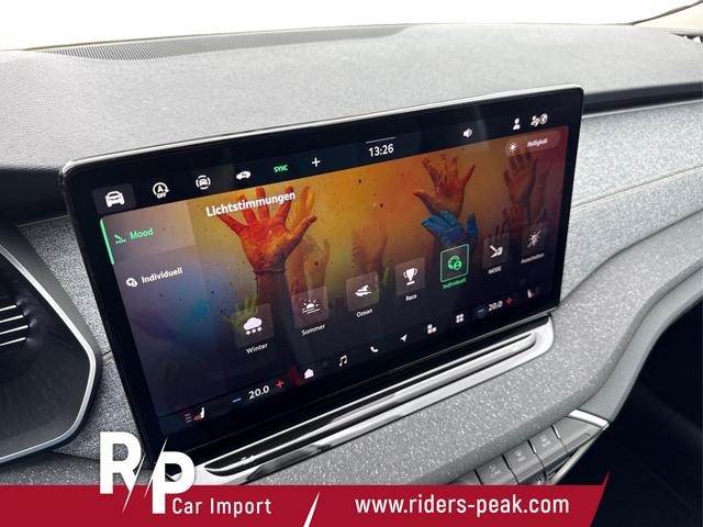 Skoda / Octavia Combi / Schwarz / / / NAVI+MATRIX+KAMERA+ACC+EL. HECKKL+LED+SHZ