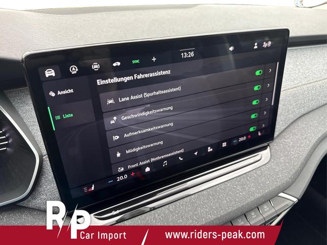 Skoda / Octavia Combi / Schwarz / / / NAVI+MATRIX+KAMERA+ACC+EL. HECKKL+LED+SHZ