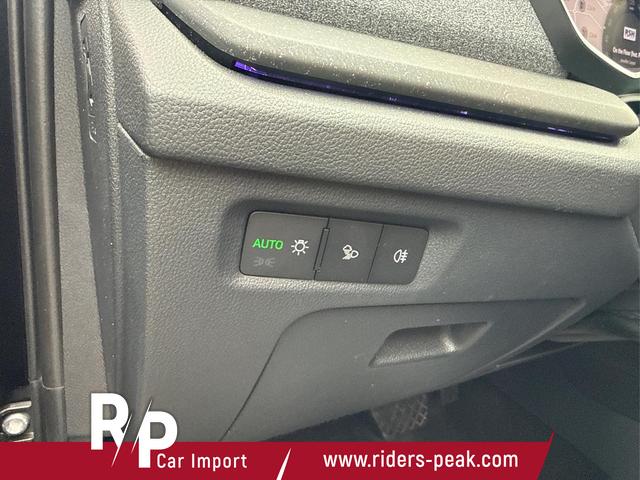 Skoda / Octavia Combi / Schwarz / / / NAVI+MATRIX+KAMERA+ACC+EL. HECKKL+LED+SHZ