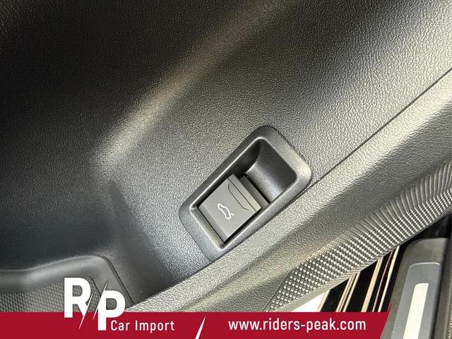 Audi / A5 Avant / / / / *SOFORT* AHK+KAMERA+EL. HECKKL.+NAVI+SHZ+17 LM