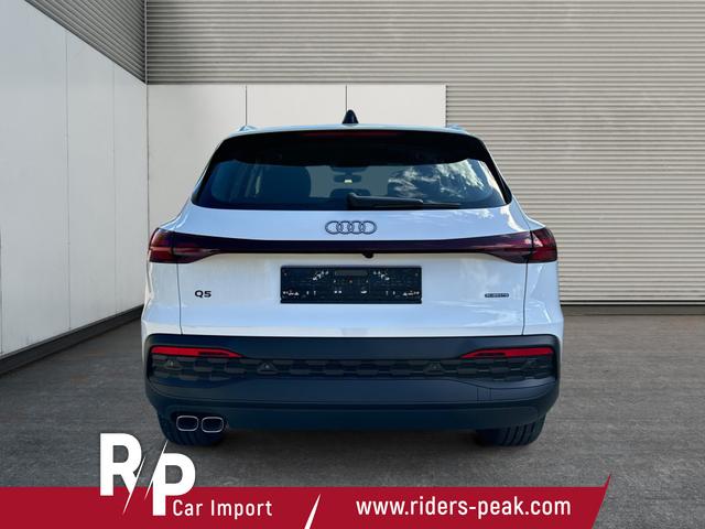 Audi / Q5 / Weiß / / / QUATTRO AHK+NAVI+LED+SHZ+PDC, Beispielbilder, ggf. teilweise mit Sonderausstattung