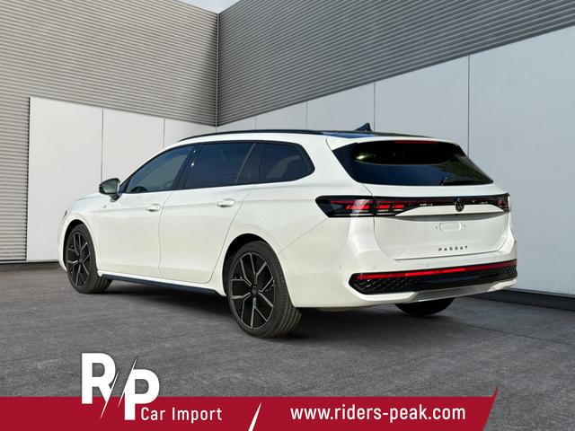 Volkswagen / Passat Variant / Weiß / / / 4WD+SIGNATURE+LEDER+PANO+AHK+DCC+MATRIX