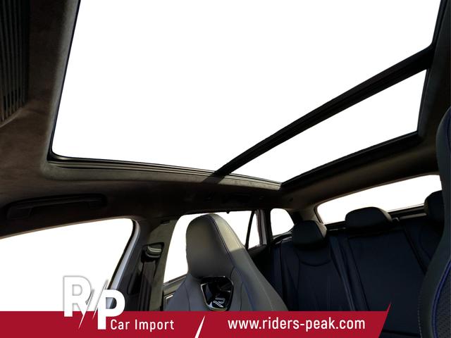 Volkswagen / Passat Variant / Weiß / / / 4WD+SIGNATURE+LEDER+PANO+AHK+DCC+MATRIX