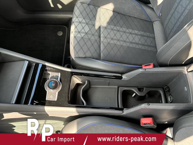 Volkswagen / Tayron / Schwarz / / / PANORMA+LED+AHK+EL. HECKKL.+PDC+20'' LM