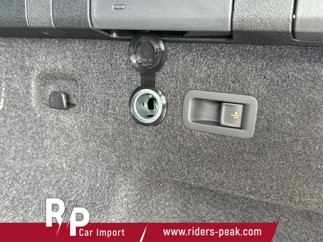 Volkswagen / Tayron / Schwarz / / / PANORMA+LED+AHK+EL. HECKKL.+PDC+20'' LM