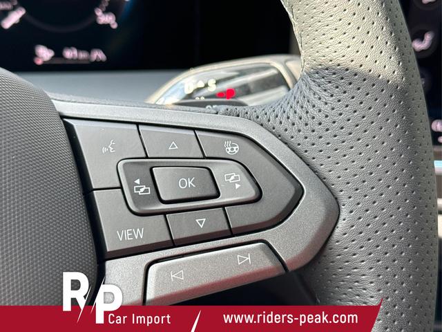 Volkswagen / Tayron / Schwarz / / / PANORMA+LED+AHK+EL. HECKKL.+PDC+20'' LM