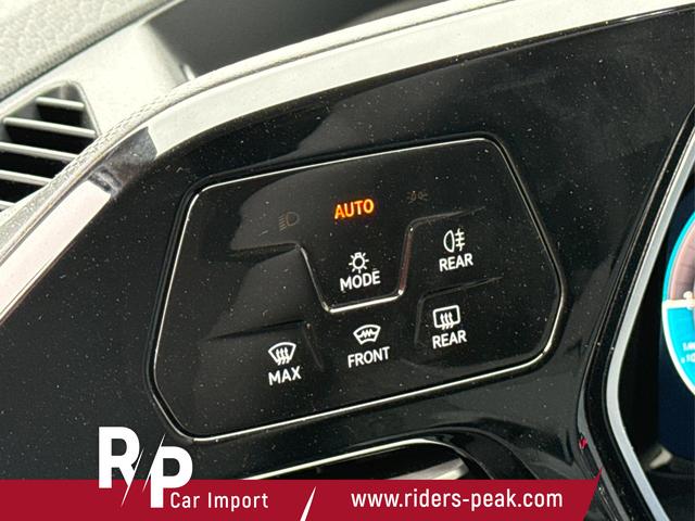 Volkswagen / Caddy Maxi / / / / Caddy Maxi AHK+LANE ASSIST+NAVI+KAM+ACC+SHZ