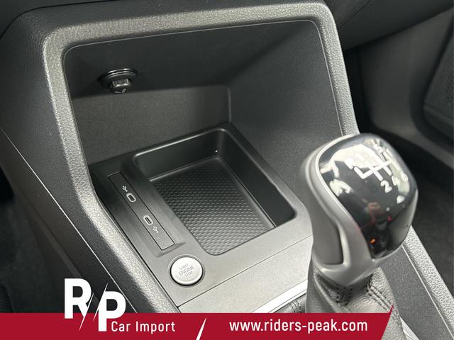 Volkswagen / Caddy Maxi / Blau / / / Caddy Maxi 4x4 KAM+SHZ+KÜCHE+ACC+GJR