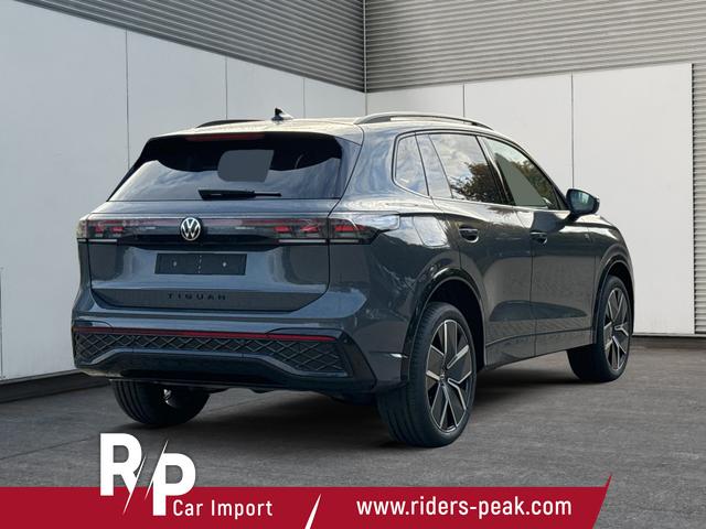 Volkswagen / Tiguan / Grau / / / PANO+HD MATRIX+AHK+NAVI+BLACK STYLE+20 LM+ACC