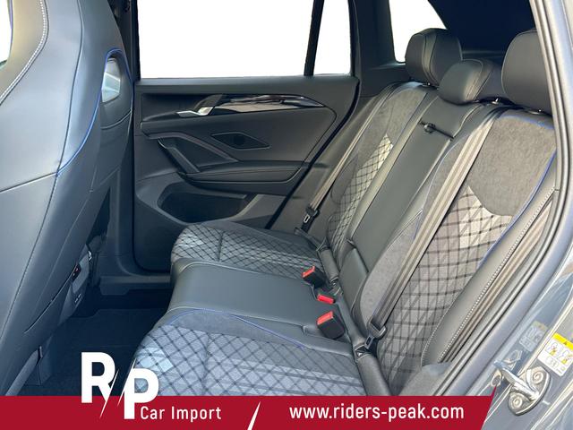 Volkswagen / Tiguan / Grau / / / PANO+HD MATRIX+AHK+NAVI+BLACK STYLE+20 LM+ACC