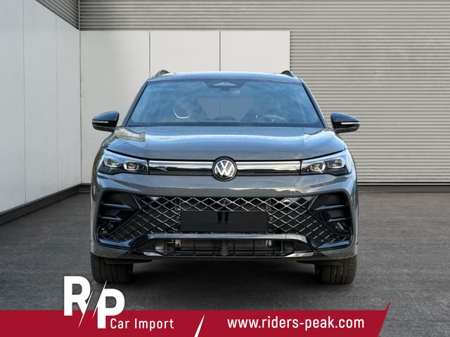 Volkswagen / Tiguan / Grau / / / PANO+HD MATRIX+AHK+NAVI+BLACK STYLE+20 LM+ACC