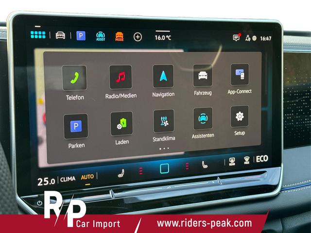 Volkswagen / Tiguan / Grau / / / PANO+HD MATRIX+AHK+NAVI+BLACK STYLE+20 LM+ACC