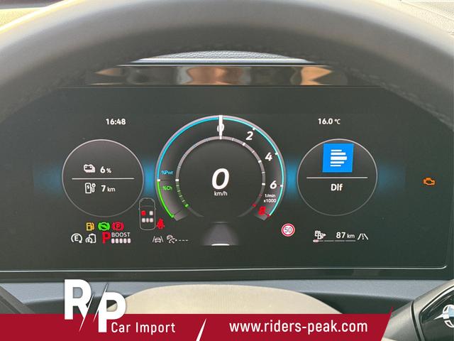 Volkswagen / Tiguan / Grau / / / PANO+HD MATRIX+AHK+NAVI+BLACK STYLE+20 LM+ACC