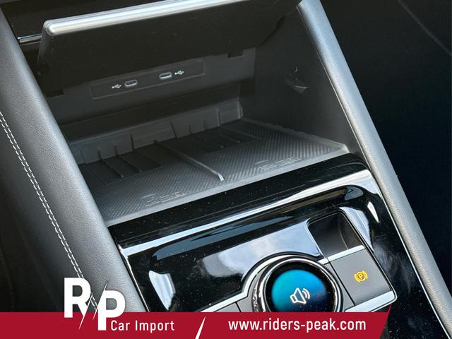 Volkswagen / Tiguan / Grau / / / PANO+HD MATRIX+AHK+NAVI+BLACK STYLE+20 LM+ACC