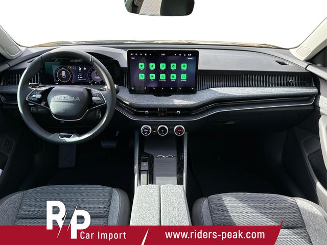 Skoda / Superb Combi / / / / 4WD+AHK+NAVI+KAM+EL.HECKKL.+KESSY