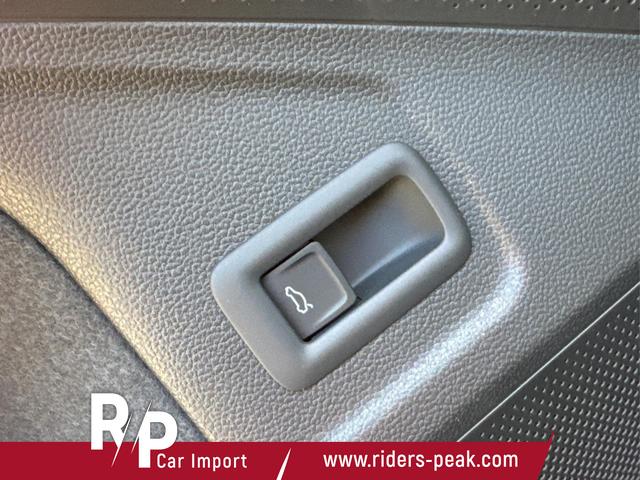 Skoda / Superb Combi / / / / 4WD+AHK+NAVI+KAM+EL.HECKKL.+KESSY