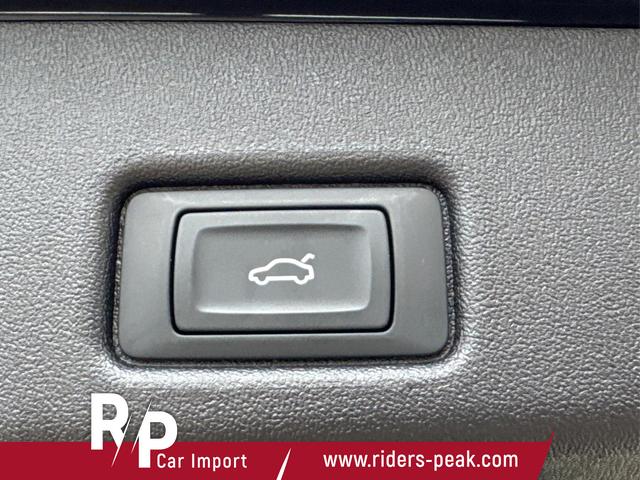 Audi / Q5 / Schwarz / / / QUATTRO+ NAVI+ LED+ SHZ+ PDC