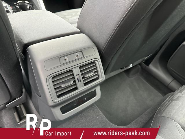 Audi / Q5 / Schwarz / / / QUATTRO+ NAVI+ LED+ SHZ+ PDC