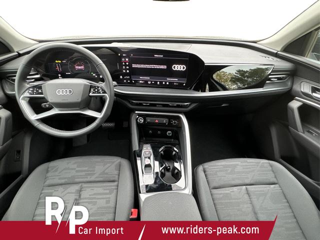 Audi / Q5 / Schwarz / / / QUATTRO+ NAVI+ LED+ SHZ+ PDC