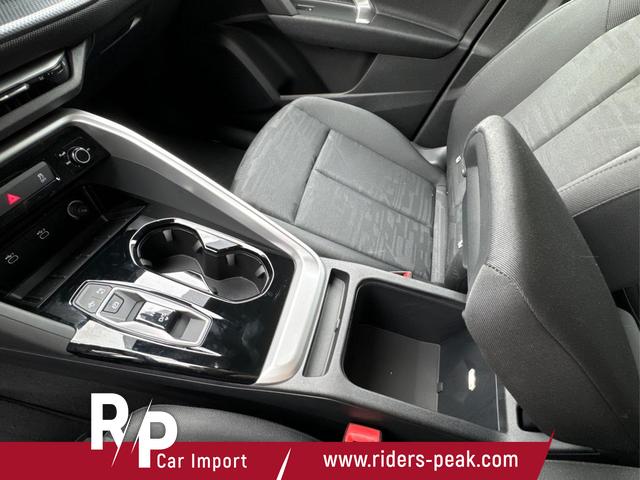 Audi / Q5 / Schwarz / / / QUATTRO+ NAVI+ LED+ SHZ+ PDC