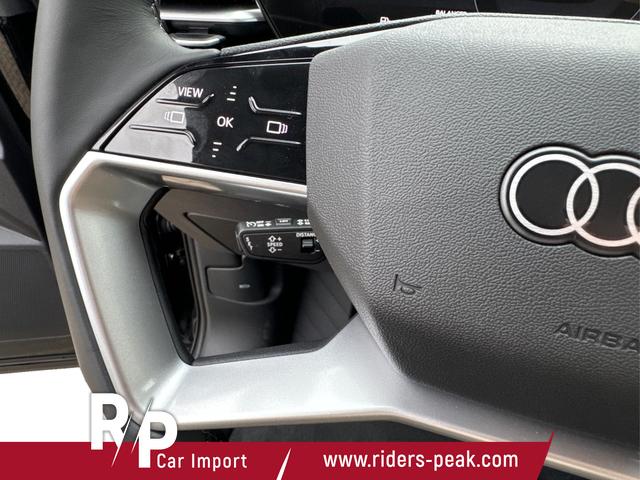 Audi / Q5 / Schwarz / / / QUATTRO+ NAVI+ LED+ SHZ+ PDC