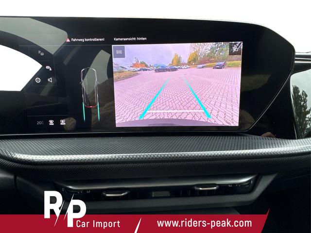 Audi / Q5 / Schwarz / / / QUATTRO+ NAVI+ LED+ SHZ+ PDC