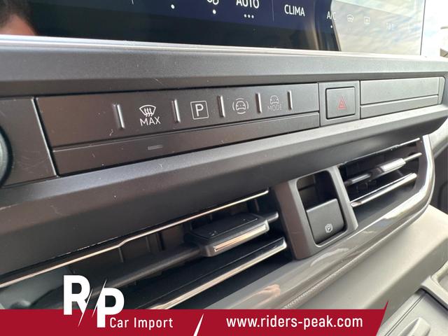 Volkswagen / T7 Caravelle / / / / KR 4x4+MATRIX-LED+NAVI.+ SHZ+KAMERA+ PDC