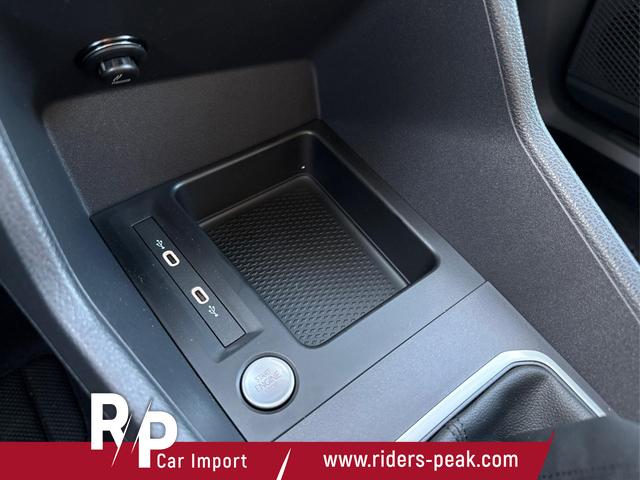 Volkswagen / Caddy Maxi / Blau / / / Caddy Maxi 4x4 KAM+SHZ+KÜCHE+ACC+GJR