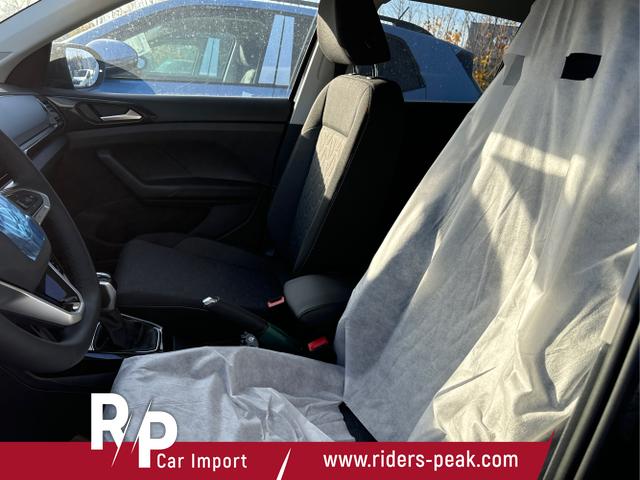 Volkswagen / T-Cross / Schwarz / / / KAMERA+IQ-LIGHT+SUNSET+PDC+SHZ+17 LM