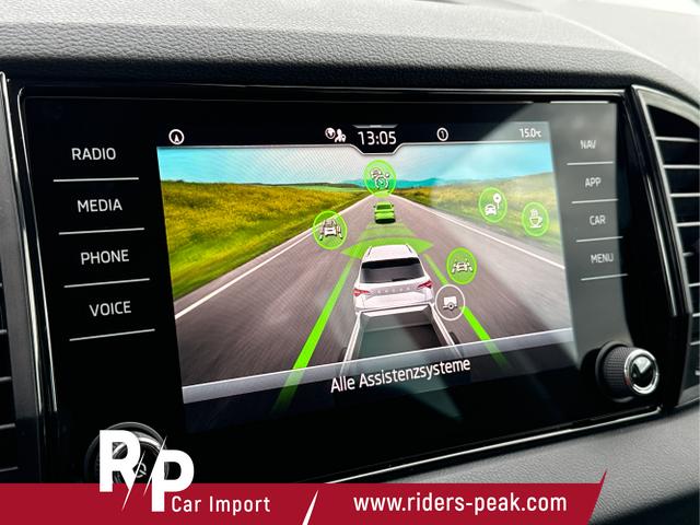 Skoda / Karoq / Schwarz / / / AHK+KAMERA+EL. HECKKL.+SHZ+ACC+KESSY+18''ALU